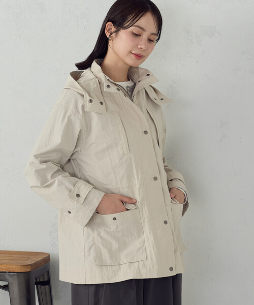 COMME CA ISM(コムサイズム)の「マウンテンパ-カ-(マウンテンパーカー・レディース・ベージュ/カーキ/チャコール・X-LARGE/LARGE/MEDIUM/SMALL)」の12枚目の写真