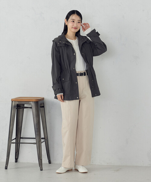 COMME CA ISM(コムサイズム)の「マウンテンパ-カ-(マウンテンパーカー・レディース・ベージュ/カーキ/チャコール・X-LARGE/LARGE/MEDIUM/SMALL)」の16枚目の写真