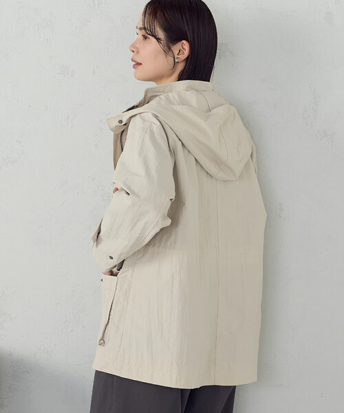 COMME CA ISM(コムサイズム)の「マウンテンパ-カ-(マウンテンパーカー・レディース・ベージュ/カーキ/チャコール・X-LARGE/LARGE/MEDIUM/SMALL)」の22枚目の写真