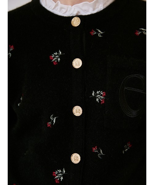 EIMY ISTOIRE（エイミーイストワール）の「Attachedcollrフラワーモチーフカーディガン（ノーカラージャケット・レディース・ホワイト/ブラック・F）」の12枚目の写真
