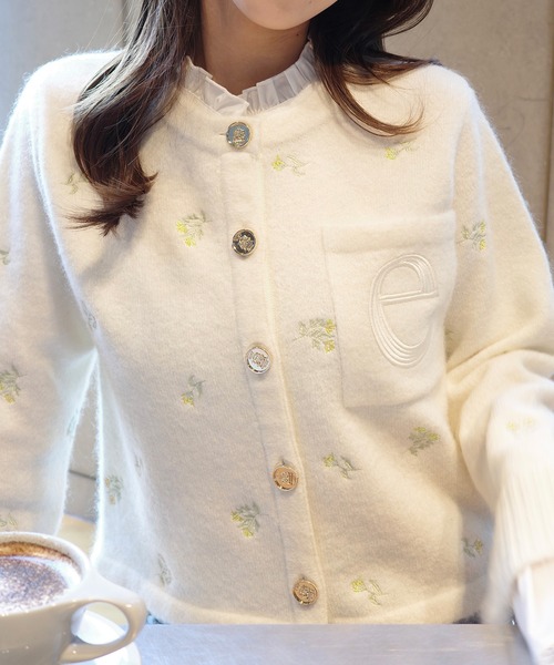 Attachedcollrフラワーモチーフカーディガン（ノーカラージャケット