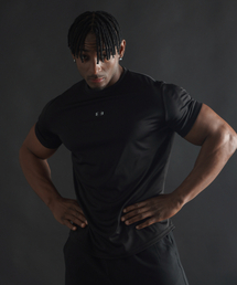 PHERMENON（フェルメノン）の「マッスルフィットクイックドライロゴショートスリーブ - ブラック（Tシャツ/カットソー）」