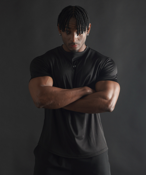 PHERMENON（フェルメノン）の「マッスルフィットクイックドライロゴショートスリーブ - ブラック（Tシャツ/カットソー・メンズ・ブラック・1/2/3）」の15枚目の写真