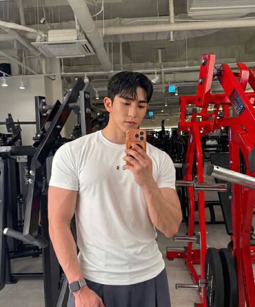 PHERMENON（フェルメノン）の「マッスルフィットクイックドライロゴショートスリーブ - ブラック（Tシャツ/カットソー・メンズ・ブラック・1/2/3）」の10枚目の写真