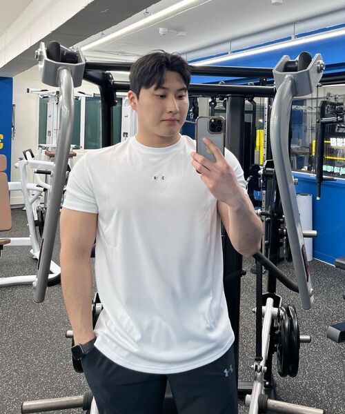 PHERMENON（フェルメノン）の「マッスルフィットクイックドライロゴショートスリーブ - ブラック（Tシャツ/カットソー・メンズ・ブラック・1/2/3）」の4枚目の写真