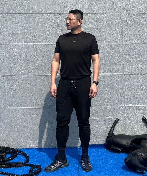 PHERMENON（フェルメノン）の「マッスルフィットクイックドライロゴショートスリーブ - ブラック（Tシャツ/カットソー・メンズ・ブラック・1/2/3）」の8枚目の写真