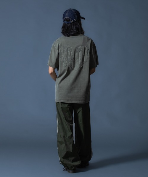 X-girl(エックスガール)の「PIGMENT DYED HEART AND LOGO S/S TEE(Tシャツ/カットソー・レディース・ブラック/オリーブ/レッド・S/M/L/XL)」の21枚目の写真