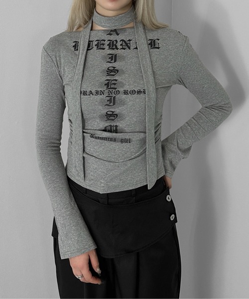 jiasecond.(ジアセカンド)の「【jiasecond.】ゴシックロゴデザイントップス / トップス カットソー Tシャツ 長袖 コンパクト オフショル ゴシック ロゴ シャーリング グレー ホワイト ZOZOTOWN限定(Tシャツ/カットソー・レディース・グレー/ホワイト・FREE)」の8枚目の写真