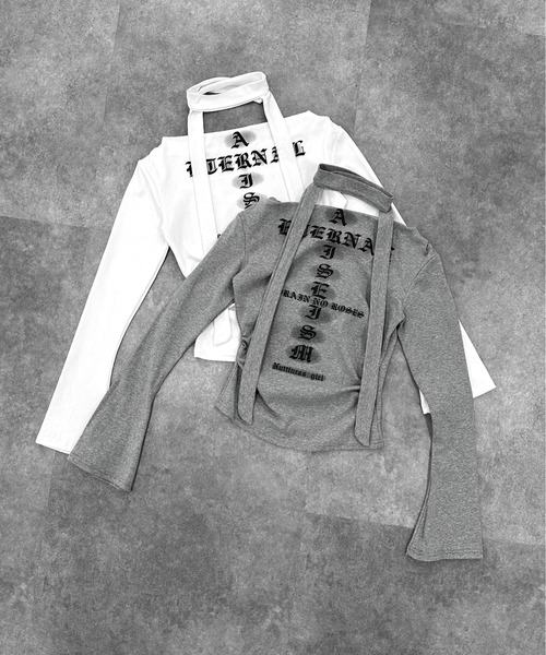 jiasecond.(ジアセカンド)の「【jiasecond.】ゴシックロゴデザイントップス / トップス カットソー Tシャツ 長袖 コンパクト オフショル ゴシック ロゴ シャーリング グレー ホワイト ZOZOTOWN限定(Tシャツ/カットソー・レディース・グレー/ホワイト・FREE)」の14枚目の写真