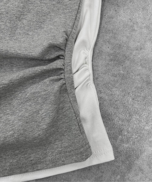 jiasecond.(ジアセカンド)の「【jiasecond.】ゴシックロゴデザイントップス / トップス カットソー Tシャツ 長袖 コンパクト オフショル ゴシック ロゴ シャーリング グレー ホワイト ZOZOTOWN限定(Tシャツ/カットソー・レディース・グレー/ホワイト・FREE)」の16枚目の写真