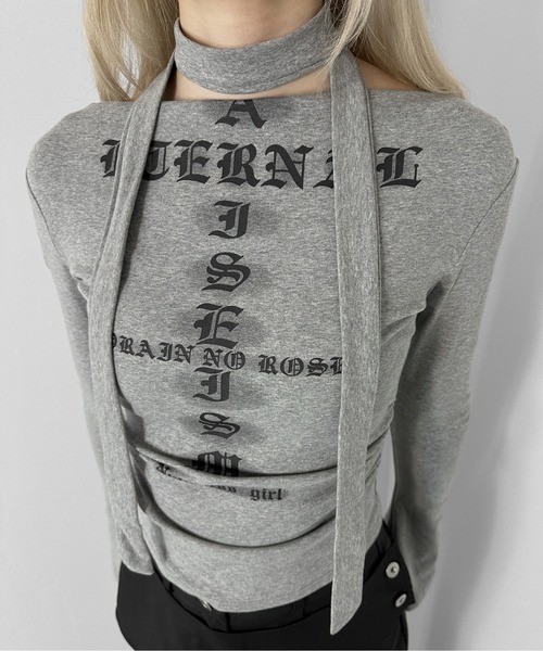 jiasecond.(ジアセカンド)の「【jiasecond.】ゴシックロゴデザイントップス / トップス カットソー Tシャツ 長袖 コンパクト オフショル ゴシック ロゴ シャーリング グレー ホワイト ZOZOTOWN限定(Tシャツ/カットソー・レディース・グレー/ホワイト・FREE)」の9枚目の写真