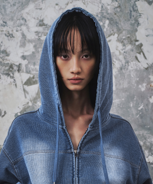 MUSINSA STANDARD WOMAN（ムシンサスタンダードウーマン）の「ウィメンズフェイデッドフードパーカー[ブルーグレー]（パーカー・レディース・その他・X-SMALL/SMALL/MEDIUM/LARGE）」の4枚目の写真