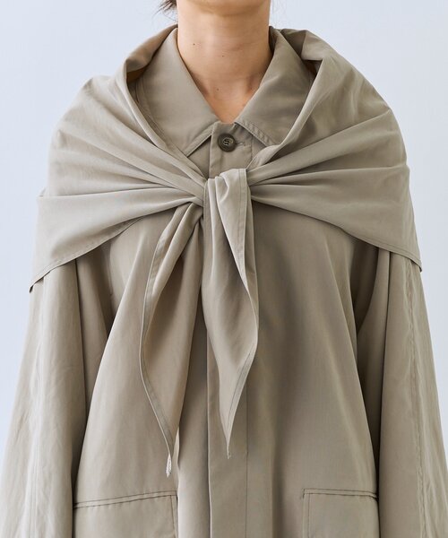 RIVE DROITE(リヴドロワ)の「【鮮度ある着こなしに】ストール付きテントコート(その他アウター・レディース・ベージュ/サンドベージュ・FREE)」の6枚目の写真