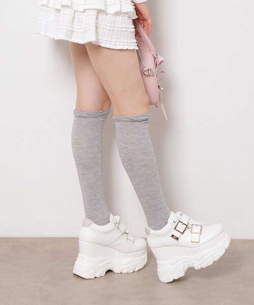 ESPERANZA(エスペランサ)の「ベルテッド厚底スニーカー(スニーカー・レディース・ブラック/ホワイト/アイボリー・M/S/LL/L)」の2枚目の写真