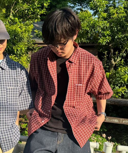 FFEIN(フェイン)の「【FFEIN(フェイン)】アソートワンポイント刺繍半袖チェックボックスシャツ / レギュラーカラー 刺繍 レイヤード ポケット(シャツ/ブラウス・メンズ・ブラック/ネイビー/ライトブルー/レッド/ホワイト/その他2・LARGE/MEDIUM/SMALL/X-SMALL)」の21枚目の写真