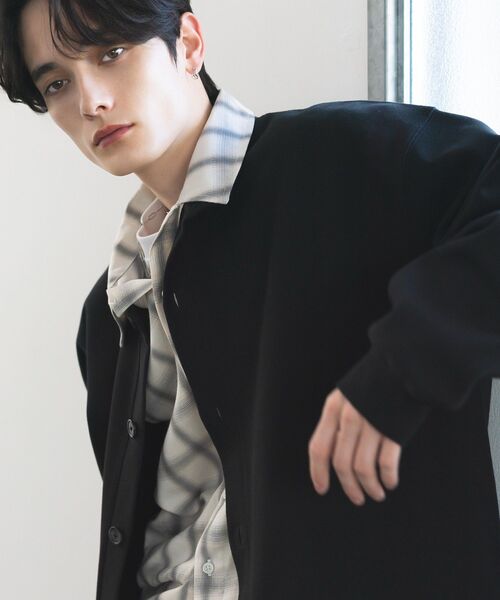 CRAFT STANDARD BOUTIQUE(クラフトスタンダードブティック)の「ボンディングスウェットクルーネックカーディガン(カーディガン/ボレロ・メンズ・ライトグレー/ブラック・S/M/L)」の7枚目の写真