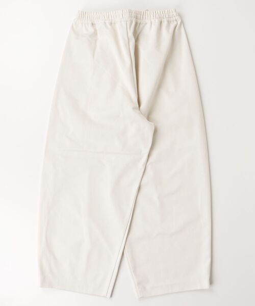 my beautiful landlet(マイビューティフルランドレット)の「【my beautiful landlet】COTTON & POLYESTER × SWEAT WIDE EASY PANTS(その他パンツ・メンズ・グリーン/ブラック/キナリ・1/2/0)」の4枚目の写真