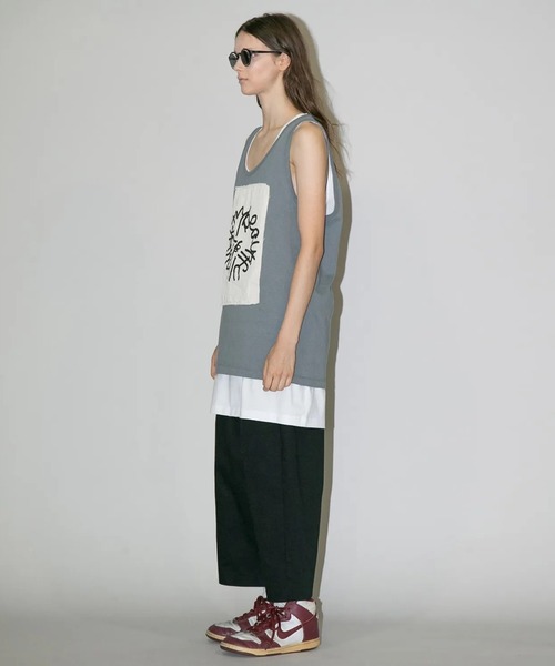 my beautiful landlet(マイビューティフルランドレット)の「【my beautiful landlet】COTTON & POLYESTER × SWEAT WIDE EASY PANTS(その他パンツ・メンズ・グリーン/ブラック/キナリ・1/2/0)」の11枚目の写真