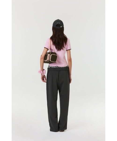 EMIS(イミス)の「COLOR-BLOCK APPLIQUE JOGGER PANTS(スウェットパンツ・レディース・アイボリー/グレー/チャコール・MEDIUM/SMALL)」の6枚目の写真