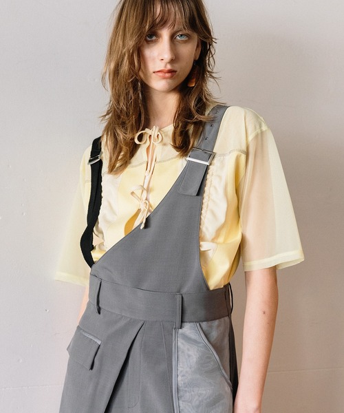 AULA AILA（アウラアイラ）の「タックアシンメトリーサロペット（サロペット/オーバーオール・レディース・グレイッシュベージュ/ブラック/グレー・1/0）」の6枚目の写真