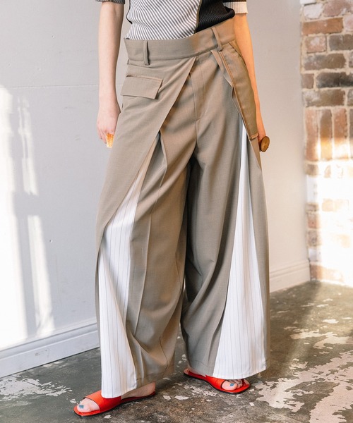 AULA AILA（アウラアイラ）の「タックアシンメトリーサロペット（サロペット/オーバーオール・レディース・グレイッシュベージュ/ブラック/グレー・1/0）」の19枚目の写真