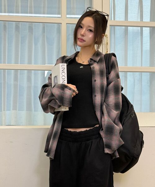 DAUSPICE（ディーオスピス）の「(DUC) Logo ombre checkshirt Black（シャツ/ブラウス・レディース・ブラック・ONE SIZE）」の8枚目の写真
