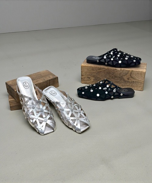 ASH(アッシュ)の「アッシュ【BONE】スタッズフラットミュール メッシュ サンダル 2cmヒール(パンプス・レディース・シルバー/ブラック・38/37/36/35)」の21枚目の写真