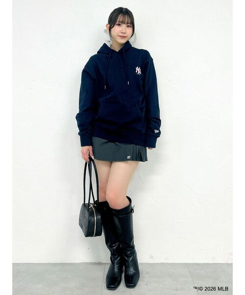 dazzlin（ダズリン）の「【MLB × New Era × dazzlin】ミニロゴアートフーディ（パーカー・レディース・グレー/アイボリー/ネイビー・LARGE）」の15枚目の写真