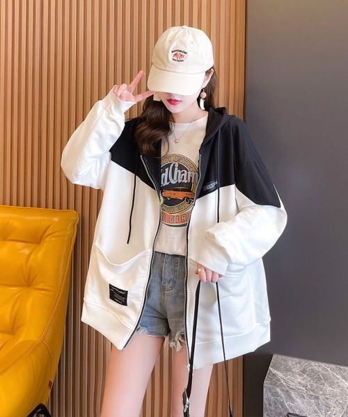 Lips(リップス)の「バイカラーパーカージャケット/ジップパーカー(パーカー・レディース・ブラック/ホワイト・FREE)」の18枚目の写真