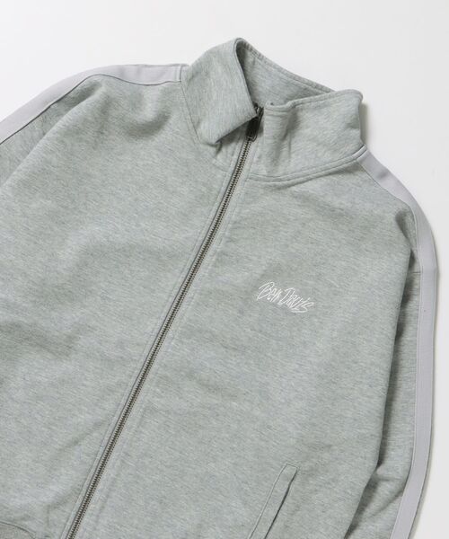 BEN DAVIS(ベンデイビス)の「【BEN DAVIS(ベンデイビス)】JERSEY LINE TRACK JACKET / ビッグシルエット フルジップ ヘビーウェイト 加工 刺繍 フーディ【短丈】(Tシャツ/カットソー・メンズ・グレー/ピンク/ブラック・LARGE/MEDIUM)」の3枚目の写真