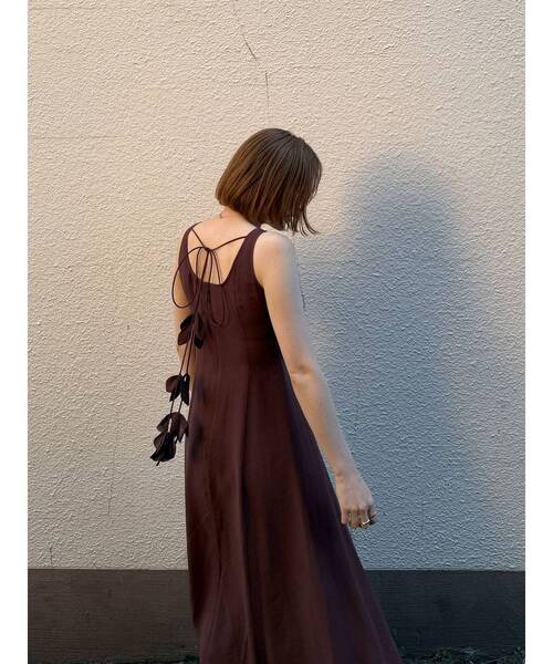 LAGUNAMOON(ラグナムーン)の「バックリボンフレアシアーワンピース 【夏服】(ワンピース・レディース・アイボリー/ブラウン・SMALL/MEDIUM)」の6枚目の写真