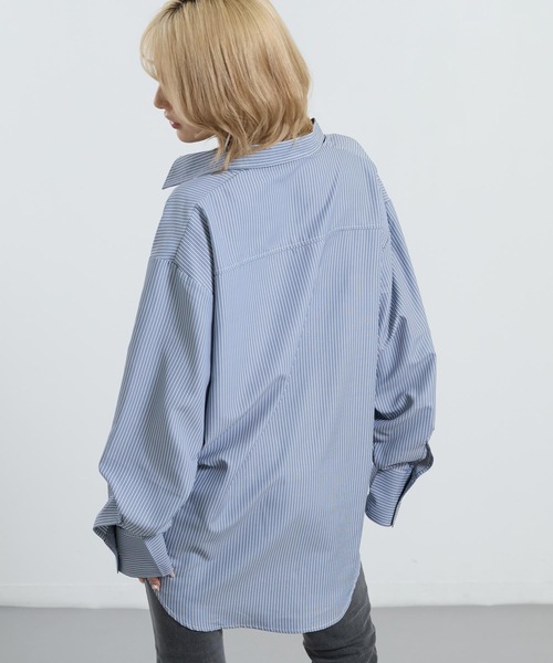 ANAP(アナップ)の「2way ストライプ オーバーサイズ シャツ(シャツ/ブラウス・レディース・クリア/ネイビー・F)」の5枚目の写真