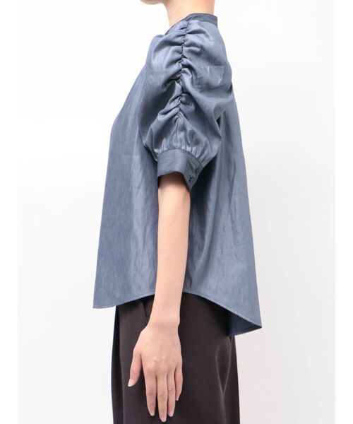 TONAL（トーナル）の「チンツギャザースリーブシャツ（シャツ/ブラウス・レディース・インディゴブルー/ピンク/ベージュ・MEDIUM）」の19枚目の写真