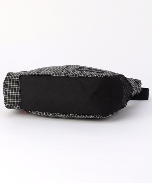 COLEMAN（コールマン）の「Coleman/コールマン COOL SHOULDER SM/クールショルダー（ショルダーバッグ・メンズ・ブラック/ベージュ/その他9・ONE SIZE）」の6枚目の写真