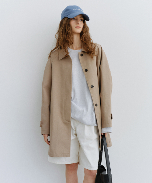 URAGO(ユラーゴ)の「Hidden button half trench coat(トレンチコート・レディース・ブラウン/ライトベージュ・FREE)」の5枚目の写真