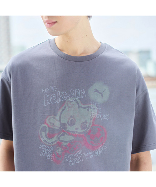 PUMA（プーマ）の「PUMA プーマ ユニセックス NEKO-san スケッチ グラフィック MX 半袖 Tシャツ（Tシャツ/カットソー・メンズ・グレー系その他/ダークグレー・X-LARGE/LARGE/SMALL/MEDIUM/XX-LARGE）」の13枚目の写真