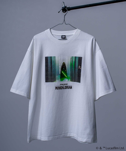 STAR WARS(スターウォーズ)の「スター・ウォーズ マンダロリアン 半袖Tシャツ Star Wars The Mandalorian メンズ(Tシャツ/カットソー・メンズ・ブラック系その他/ホワイト系その他2/ホワイト系その他4/ブラック系その他3/ホワイト系その他3/ブラック系その他4/ブラック系その他2/ホワイト系その他・L/M)」の2枚目の写真