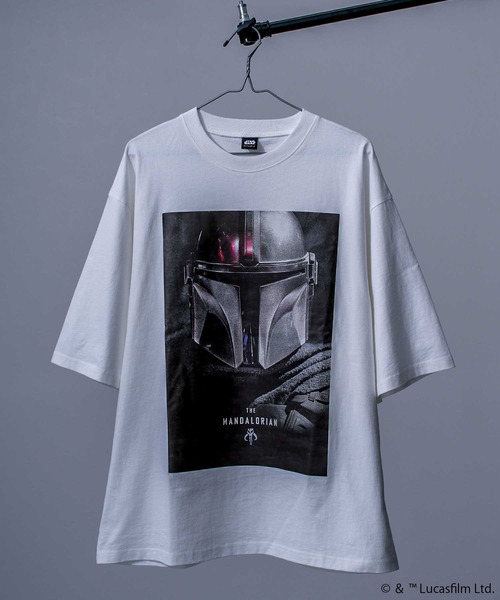STAR WARS(スターウォーズ)の「スター・ウォーズ マンダロリアン 半袖Tシャツ Star Wars The Mandalorian メンズ(Tシャツ/カットソー・メンズ・ブラック系その他/ホワイト系その他2/ホワイト系その他4/ブラック系その他3/ホワイト系その他3/ブラック系その他4/ブラック系その他2/ホワイト系その他・L/M)」の3枚目の写真