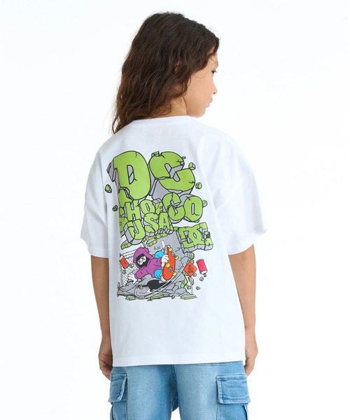 DC SHOES(ディーシーシューズ)の「DC SHOES キッズ 26 KD WALL SCRAPE SS Tシャツ 【2026年春夏モデル】/半袖バックプリントTシャツ(Tシャツ/カットソー・キッズ・ホワイト/ブラック・130/140/150/160)」の3枚目の写真