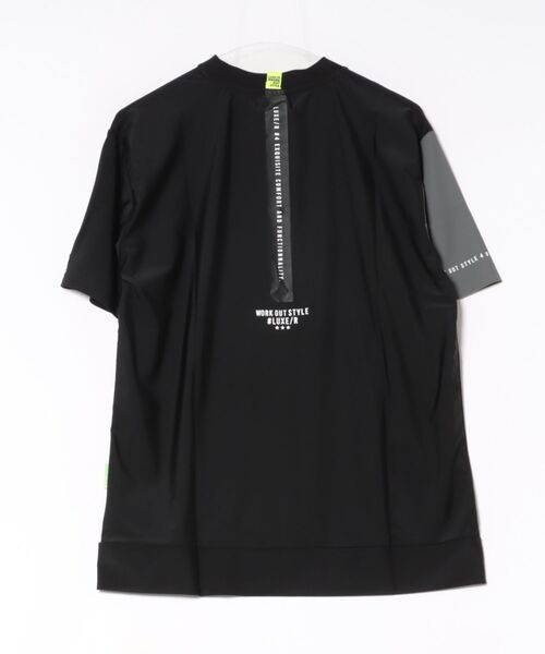 LUXE/R GOLF(ラグジュ ゴルフ)の「(RM)【LUXE/R GOLF】ストレッチ スムース ロゴ ハイネック バイカラー Tシャツ(Tシャツ/カットソー・メンズ・ネイビー/チャコールグレー/ブラック/ホワイト・X-LARGE/LARGE/MEDIUM)」の5枚目の写真