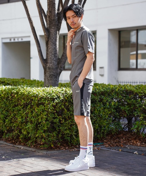 LUXE/R GOLF(ラグジュ ゴルフ)の「(RM)【LUXE/R GOLF】ストレッチ スムース ロゴ ハイネック バイカラー Tシャツ(Tシャツ/カットソー・メンズ・ネイビー/チャコールグレー/ブラック/ホワイト・X-LARGE/LARGE/MEDIUM)」の13枚目の写真