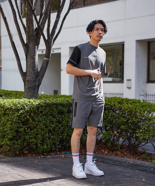 LUXE/R GOLF(ラグジュ ゴルフ)の「(RM)【LUXE/R GOLF】ストレッチ スムース ロゴ ハイネック バイカラー Tシャツ(Tシャツ/カットソー・メンズ・ネイビー/チャコールグレー/ブラック/ホワイト・X-LARGE/LARGE/MEDIUM)」の19枚目の写真