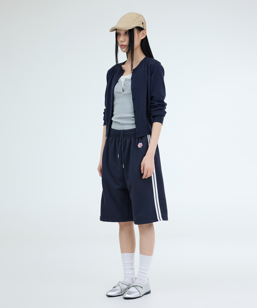 PORTERNA(ポルテナ)の「TRACK LINE BERMUDA SWEAT SHORTS-2COLOR(その他パンツ・レディース・ネイビー/ホワイト・OS)」の18枚目の写真