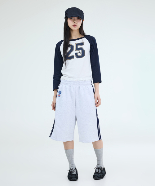 PORTERNA(ポルテナ)の「TRACK LINE BERMUDA SWEAT SHORTS-2COLOR(その他パンツ・レディース・ネイビー/ホワイト・OS)」の13枚目の写真