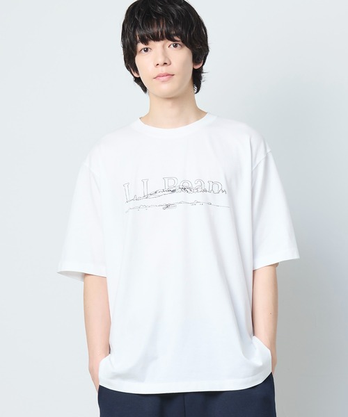 L.L.Bean(エルエルビーン)の「ボクシー・ティ、グラフィック 米国フィット・レギュラー(Tシャツ/カットソー・メンズ・ブラック/ネイビー/ベージュ系/ホワイト・X-LARGE/LARGE/MEDIUM/SMALL)」の1枚目の写真