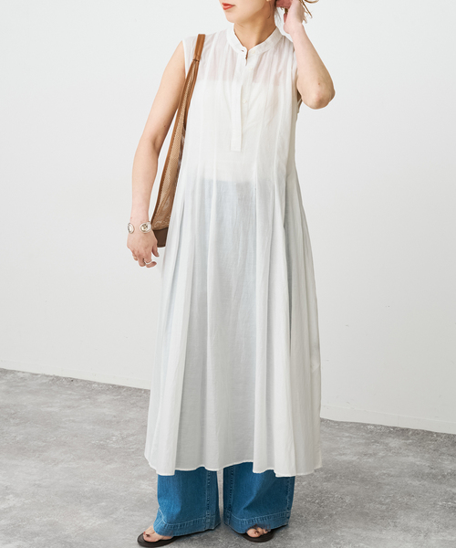 Spick & Span（スピックアンドスパン）の「《手洗い可 / 》C/Rボイルタックノースリーブワンピース（ワンピース・レディース・ホワイト系その他/ブラック/ブルー・36/38）」の13枚目の写真