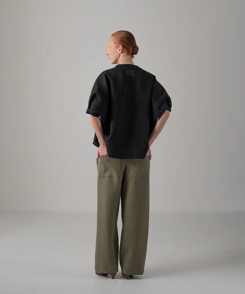 COGTHEBIGSMOKE（コグザビッグスモーク）の「【COGTHEBIGSMOKE/コグザビッグスモーク】HELLEN PENTAGON TOP/スウェットトップス（Tシャツ/カットソー・レディース・ブラック/グレー/オフホワイト・1）」の9枚目の写真