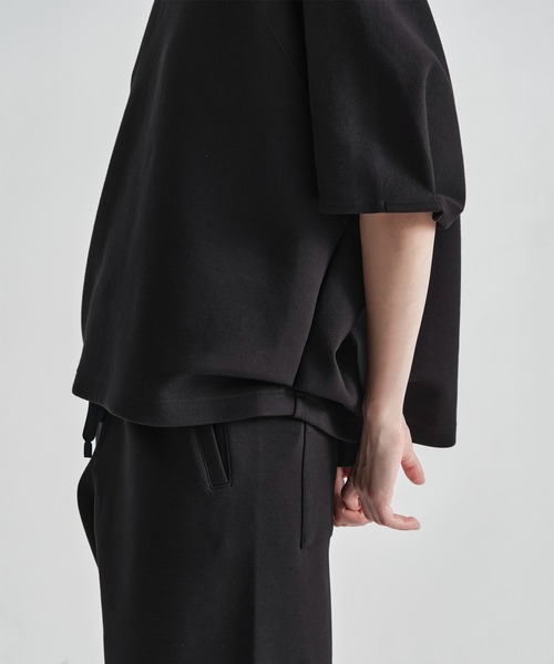 COGTHEBIGSMOKE(コグザビッグスモーク)の「【COGTHEBIGSMOKE/コグザビッグスモーク】HELLEN PENTAGON TOP/スウェットトップス(Tシャツ/カットソー・レディース・ブラック/グレー/オフホワイト・1)」の21枚目の写真