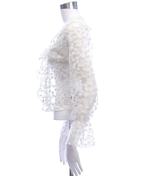 clear（クリア）の「フラワーレースカーディガン［骨格ウェーブ/シアー/刺繍/リボン］（カーディガン/ボレロ・レディース・オフホワイト・F）」の5枚目の写真