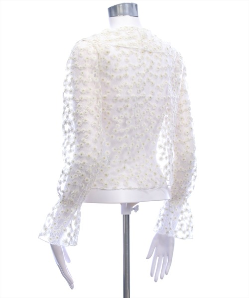 clear（クリア）の「フラワーレースカーディガン［骨格ウェーブ/シアー/刺繍/リボン］（カーディガン/ボレロ・レディース・オフホワイト・F）」の6枚目の写真